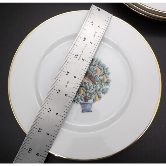 Avon 12 Days of Christmas Dessert Plates Set of 4 VTG Holiday 14K Gold Trim - Picture 4 of 4